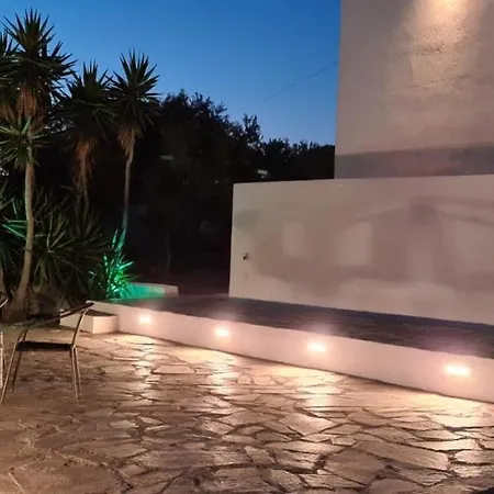 Paro's King Luxury A4 Apartment Aliki (Paros)